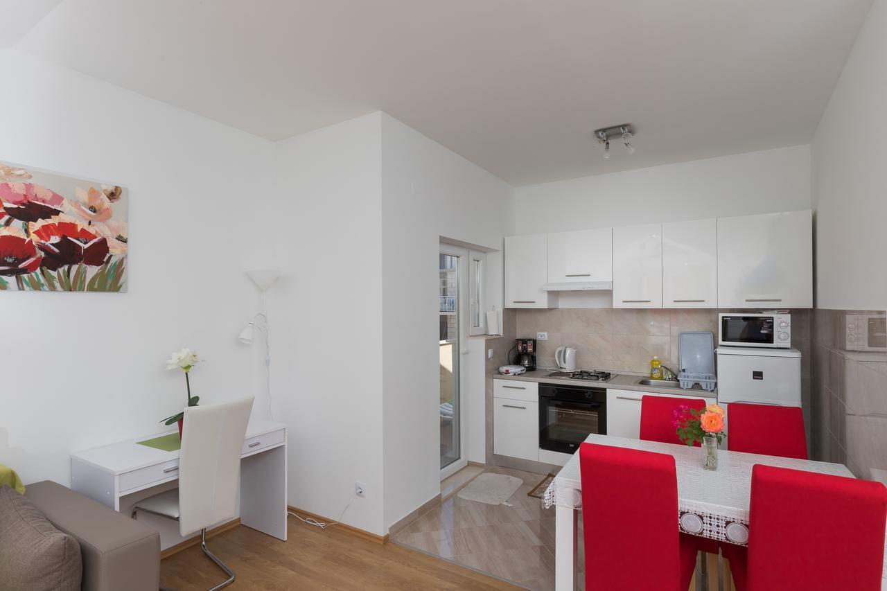 Lea Apartment